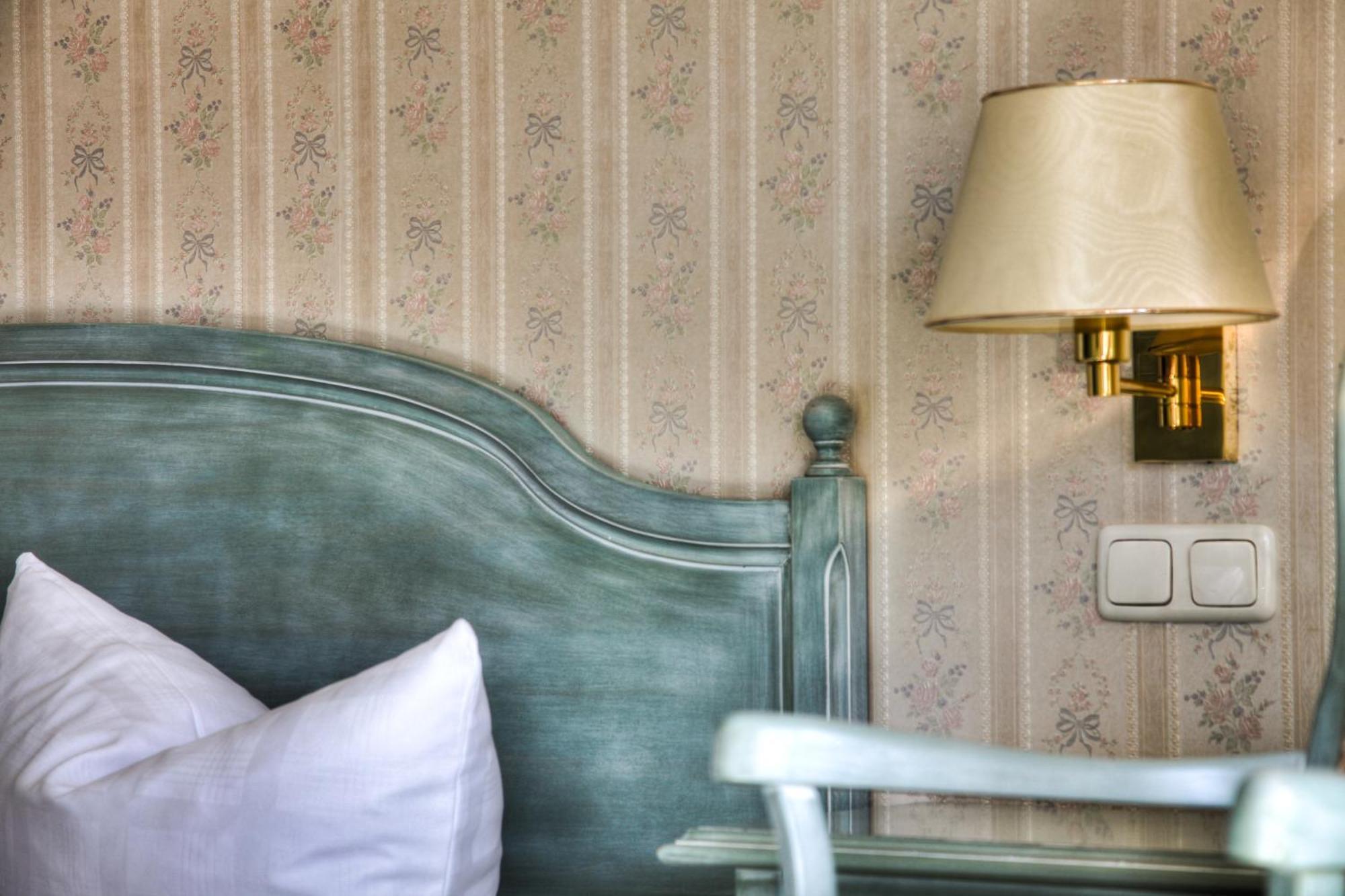 Hotel Am Markt Altentreptow Екстер'єр фото